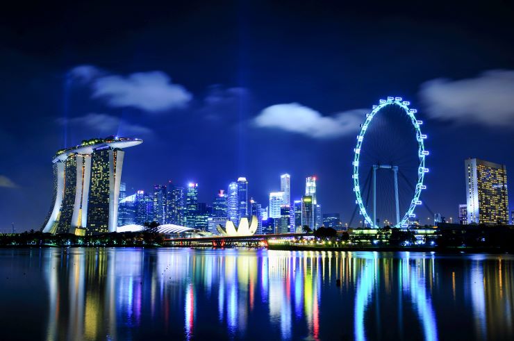 絶対に見たいシンガポールの夜景!きれいに見えるのはホテルかBarか