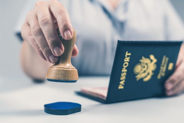 入国審査で聞かれることって？英語が話せない人向けの質問・回答リスト