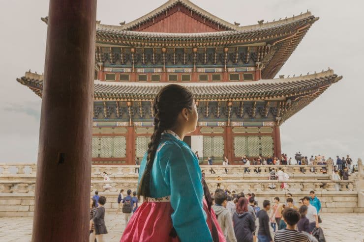 韓国を観光する様子