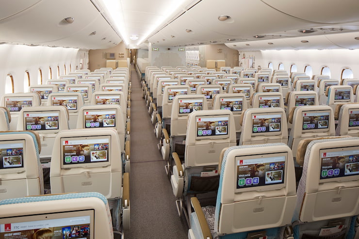 A380エコノミークラス　提供：エミレーツ航空
