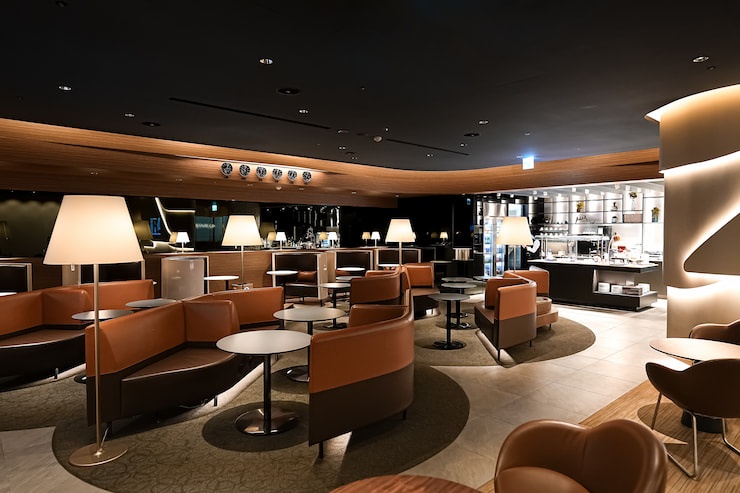 Terminal 1 GLACTIC Lounge 提供:スターラックス航空