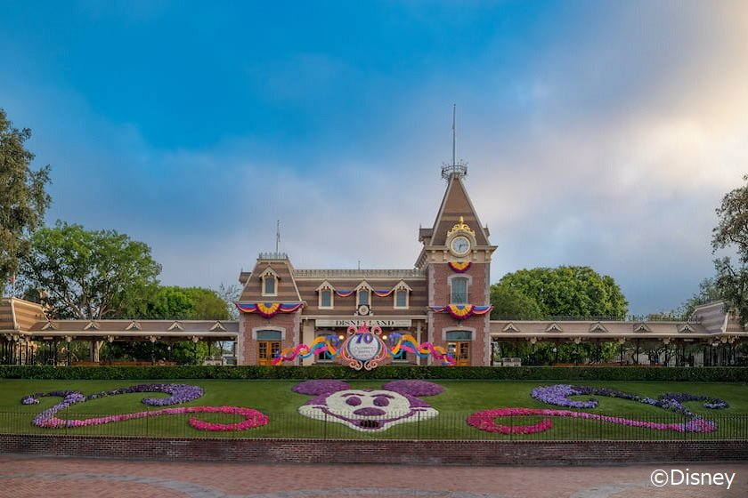 CD_70th_Decor_Environmentals　©Disney