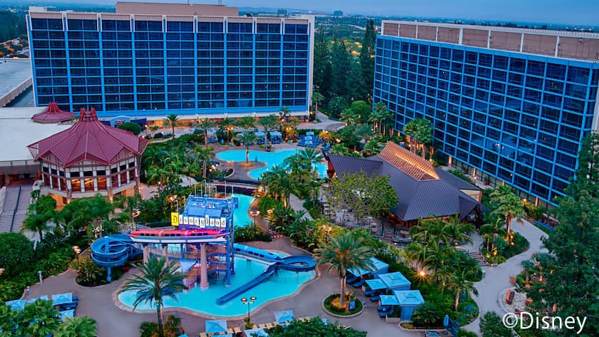 Disneyland Hotel ©Disney