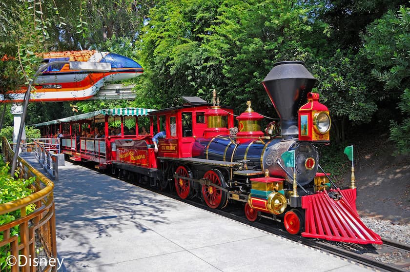 Disneyland ©Disney