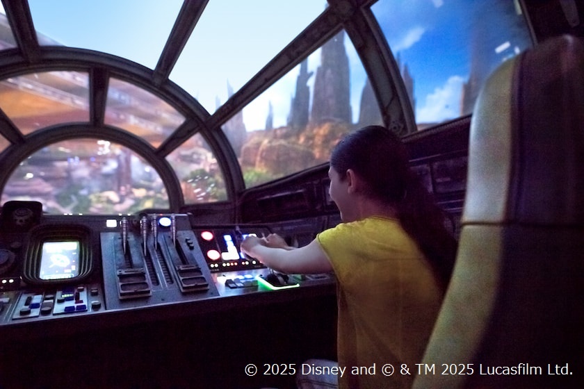 Disneyland Park STARWARS　©Disney