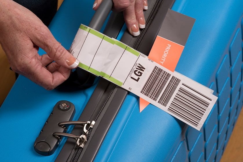 プライオリティタグ付きの手荷物