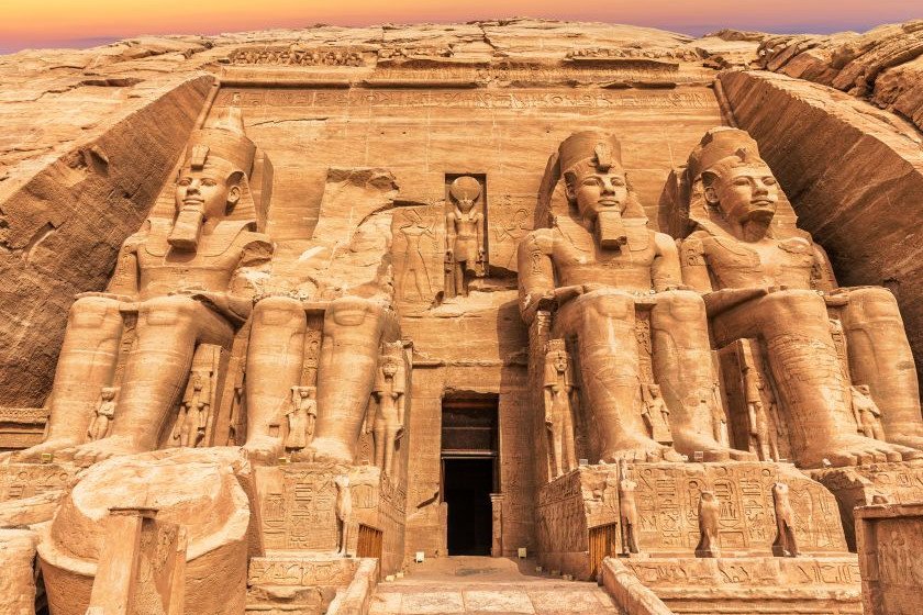 6泊8日のエジプト旅行費用