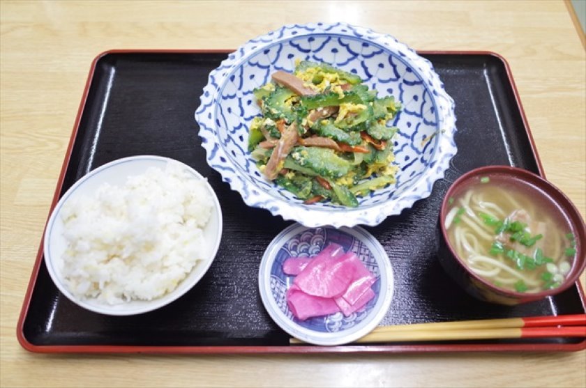 沖縄の民宿の食事って、どうなの？
