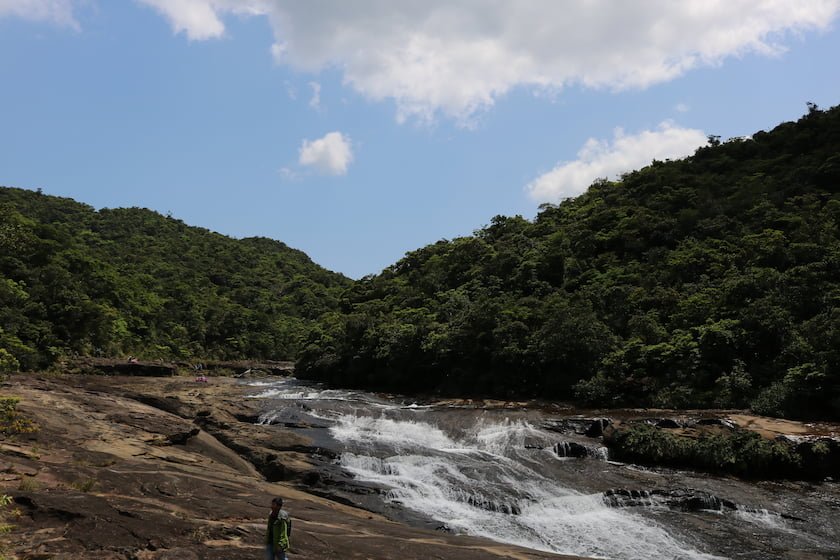 ネイチャーアイランド・西表島「カンビレーの滝」