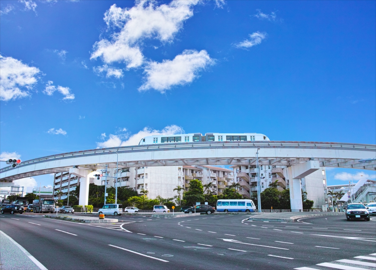 沖縄「ゆいレール」を徹底活用!那覇市内の観光スポット巡りはゆいレールで効率的に!