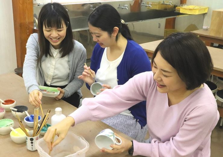 九谷陶芸村陶芸館絵付け