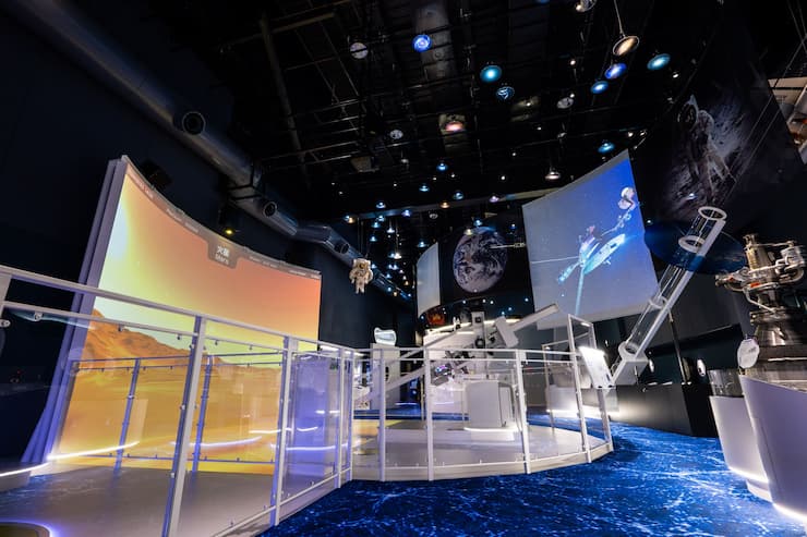 「ゆめぎんが」新宇宙発見ゾーン全体1 提供:佐賀県立宇宙科学館