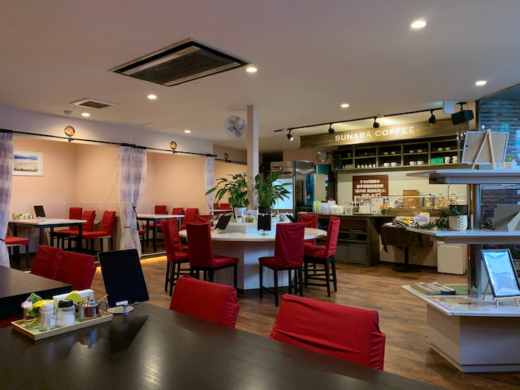 すなば珈琲鳥取駅前店店内 提供:すなば珈琲