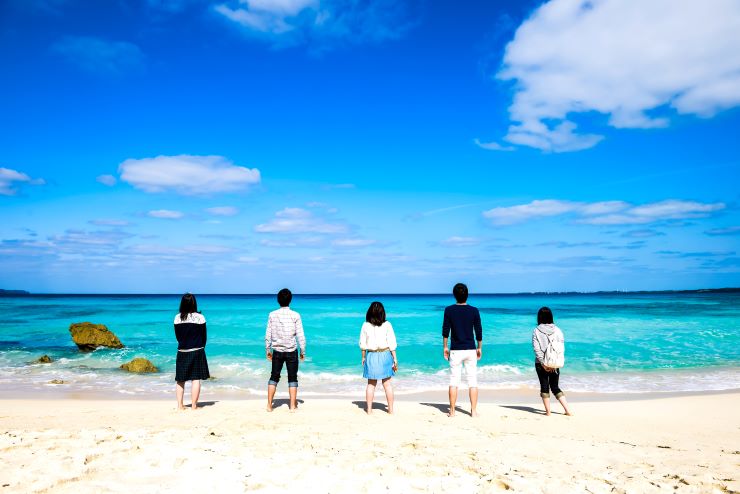 沖縄学生旅行！思い出作りは沖縄で！シーズン別楽しみ方やおすすめスポット紹介