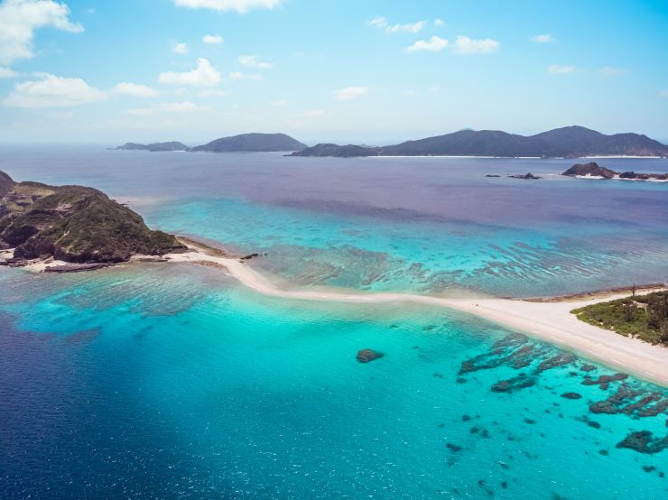 座間味島_砂の道