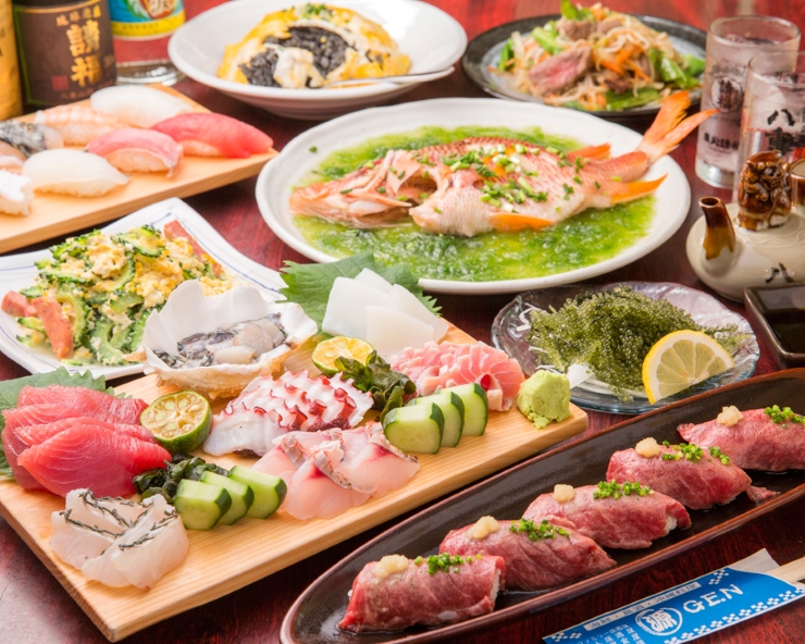 近海魚をふんだんに使った八重山料理　提供：マルゲン水産