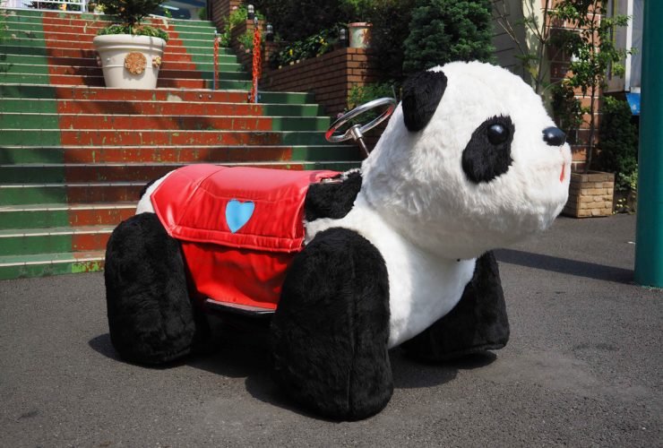 浅草花やしき パンダカー 提供:浅草はなやしき