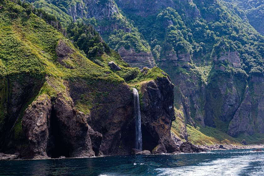 知床観光船からの眺め