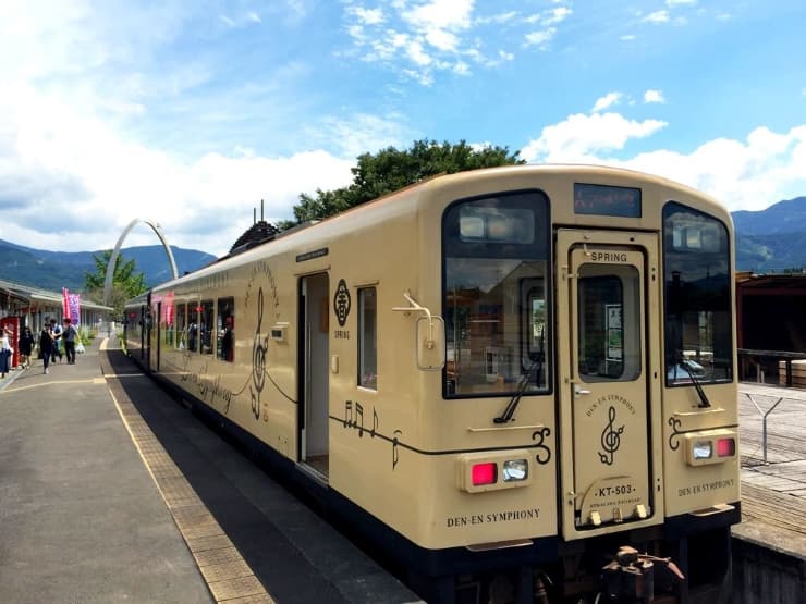 くま川鉄道(田園シンフォニー) 提供:熊本県観光連盟
