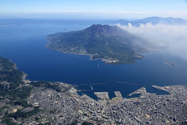 桜島空撮 提供:鹿児島県観光連盟