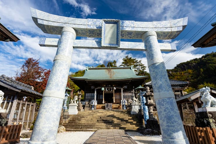 陶山神社の磁器製の鳥居 提供:佐賀県観光連盟
