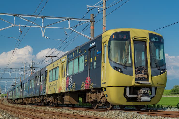 3000形水都 提供:西日本鉄道