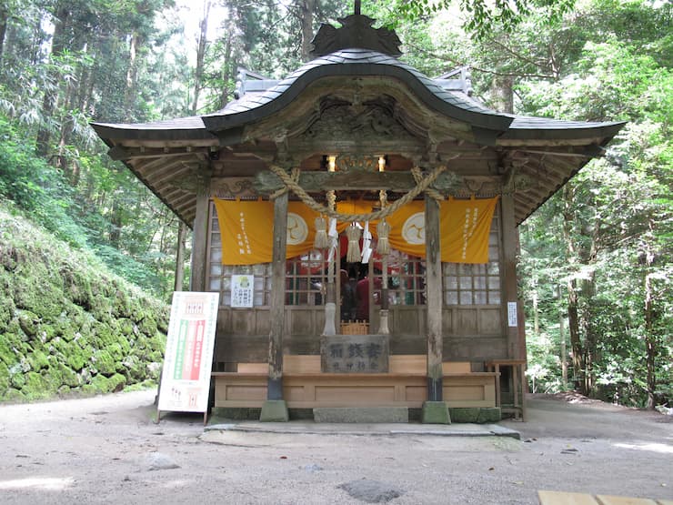 金持神社 提供:一般社団法人日野町観光協会