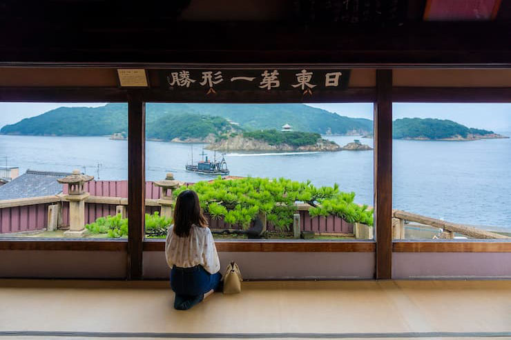 175鞆の浦　提供：広島県