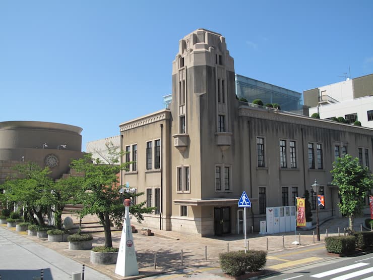 わらべ館外観3No.6001 提供:鳥取県