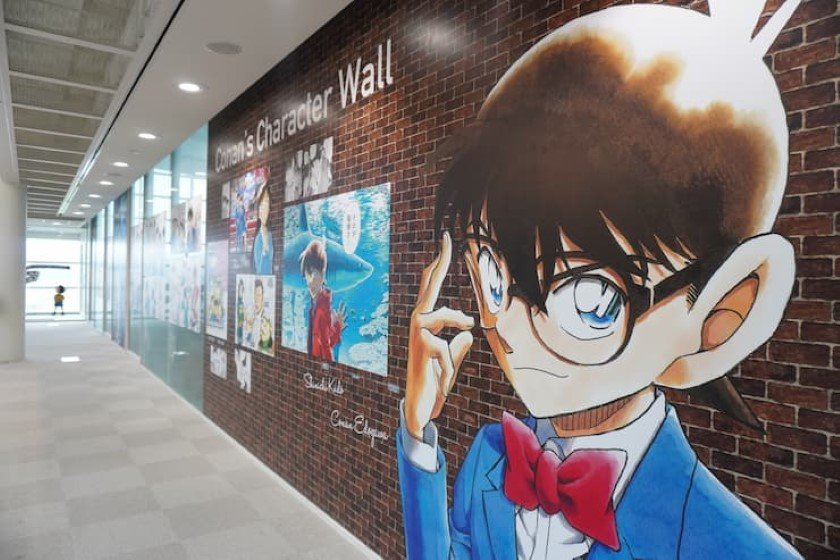 tottori-airport_caractor-wall_tottoriken.jpg