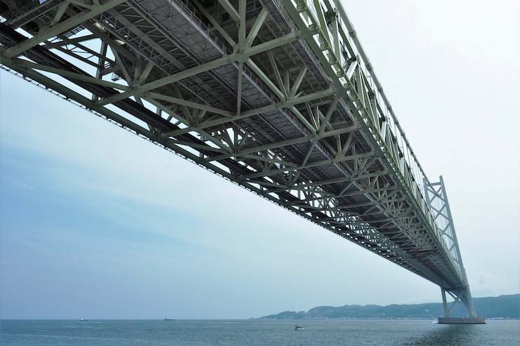 明石海峡大橋 提供:一般財団法人神戸観光局