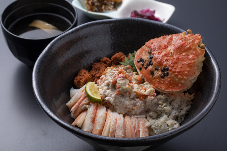 セイコガニ丼 提供:福井県観光連盟