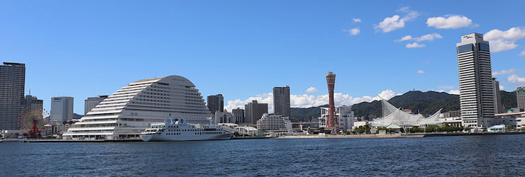 海からみた神戸　提供：神戸ウォーターフロント開発機構