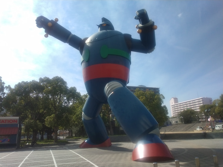 鉄人28号モニュメント 提供:KOBE鉄人PROJECT事務局