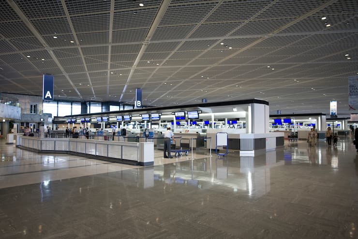 【日本の空港旅客数ランキング】飛行機利用だけじゃない空港の魅力を解説！