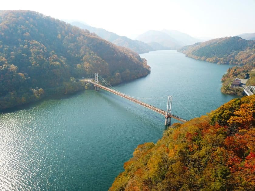九頭竜湖にかかる箱ケ瀬橋